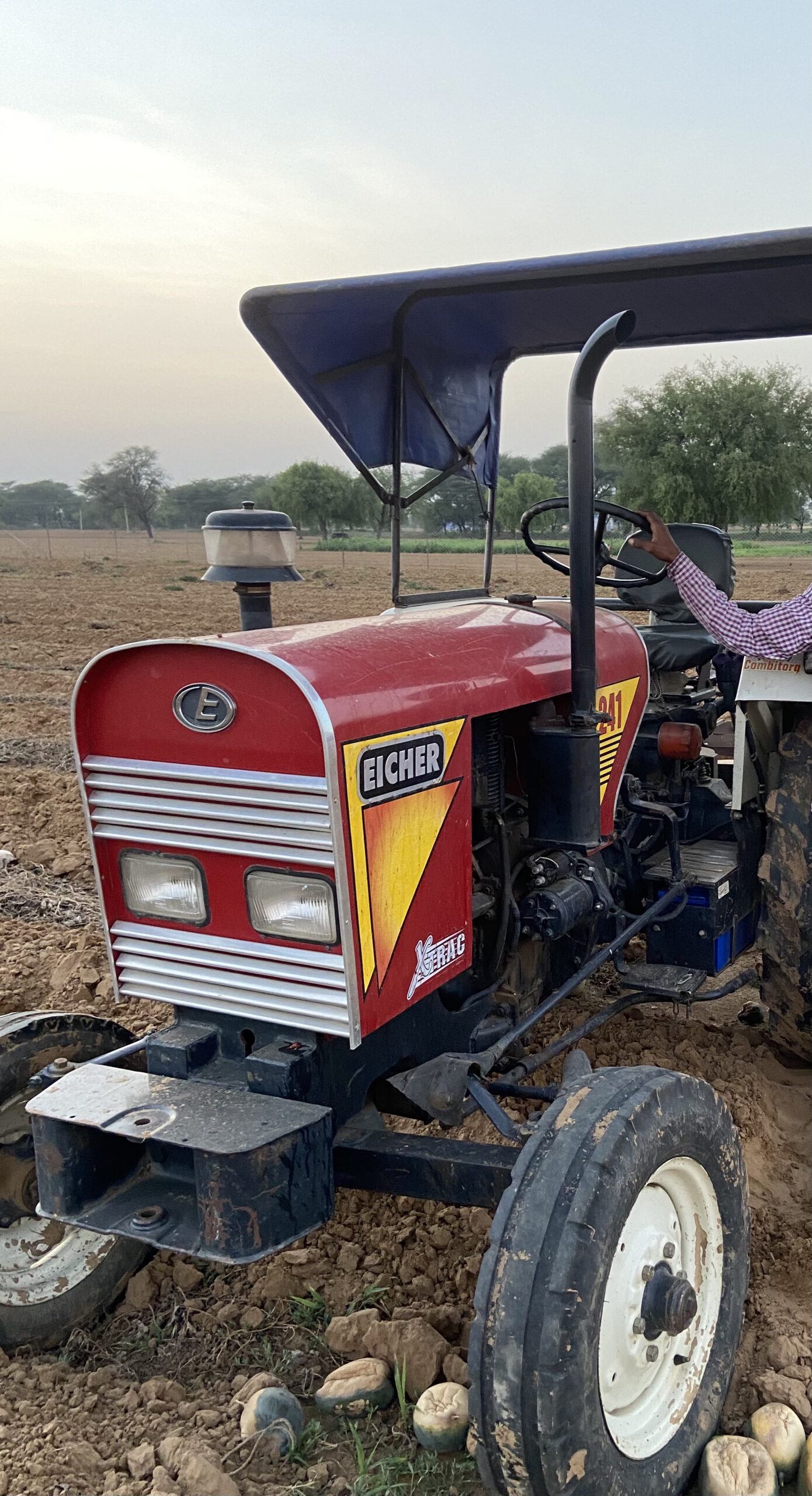 7B9DFD89-1A03-46F7-A728-2C0B96D2741F