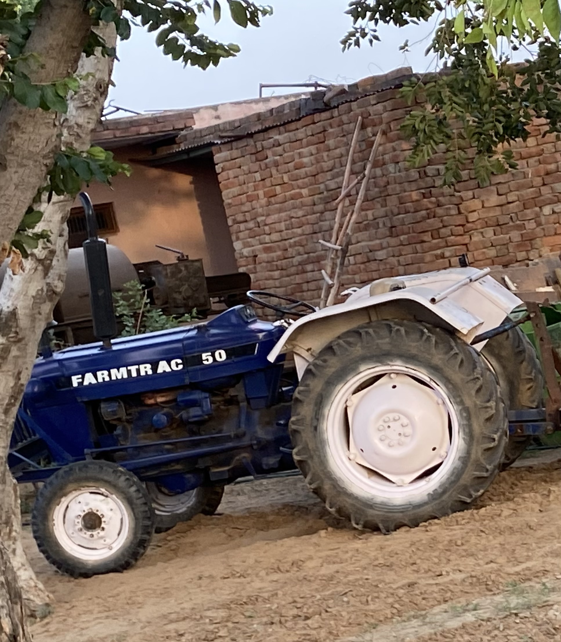 AA959DAB-A25D-4E6E-8B07-06CA5B12BAD4